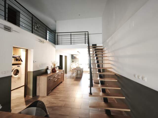 Maison 6 pièces 230 m&sup2; — photo du bien