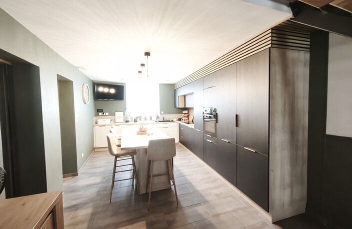 Maison 6 pièces 230 m&sup2; — photo 2