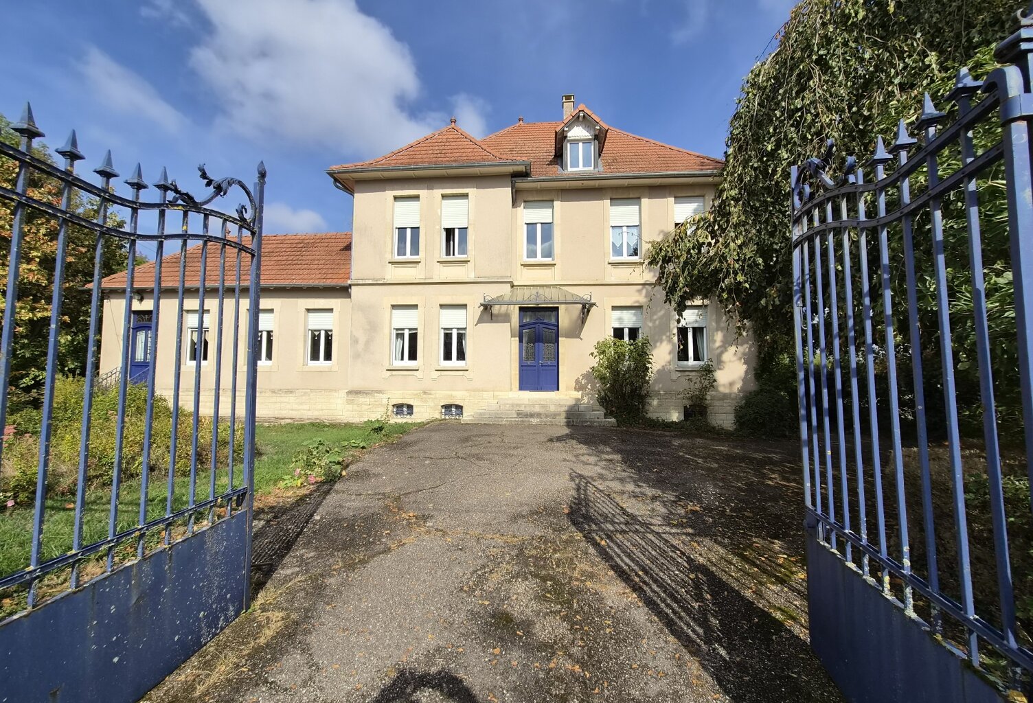 Maison 14 pièces 400 m&sup2; — photo 1