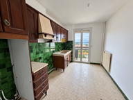 À vendre - Appartement Type 4 transformé en Type 3 - Vue mer — photo 3