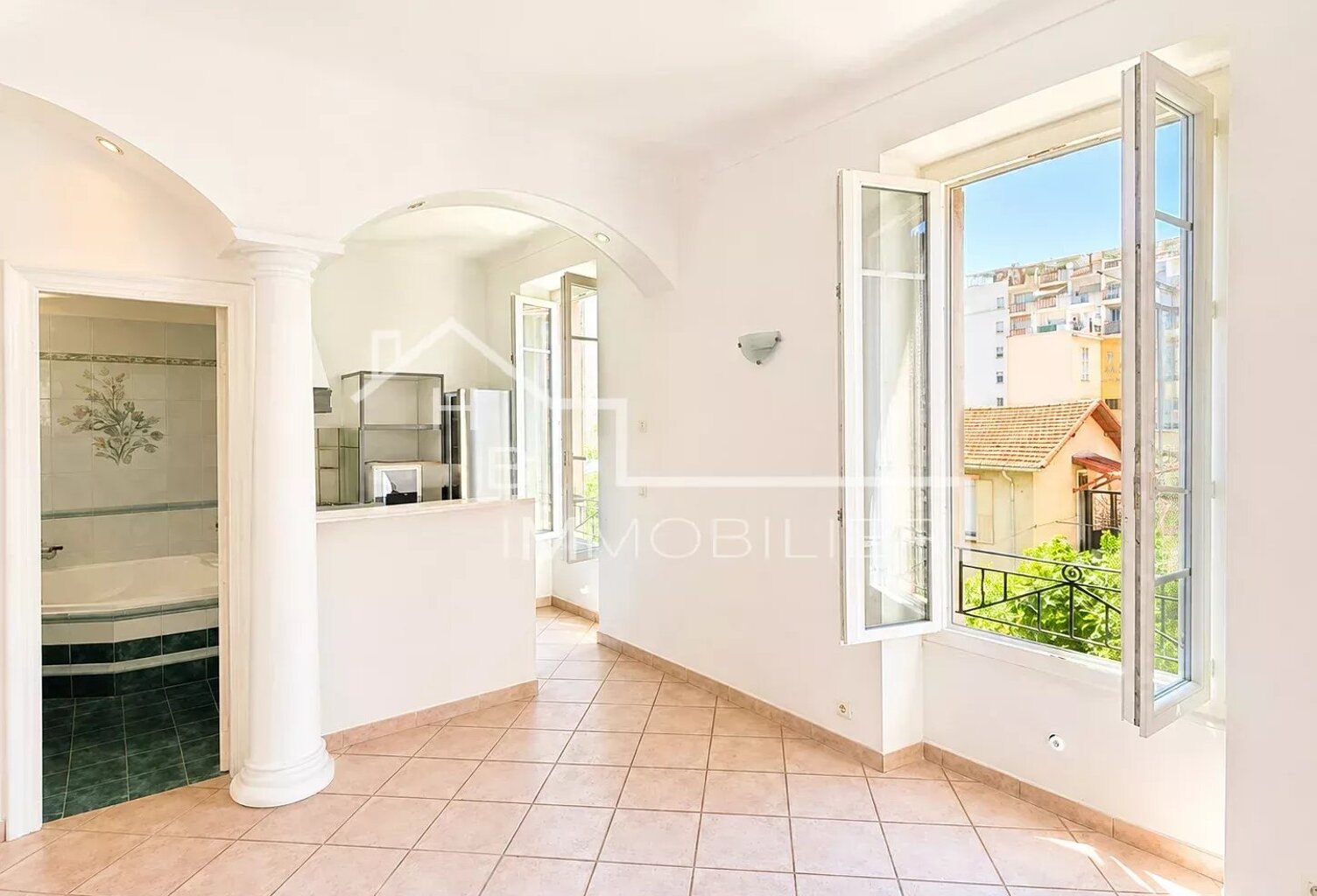Vente appartement 3 pièces 47 m² Nice (06000) — photo 1