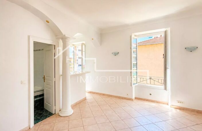 Vente appartement 3 pièces 47 m² Nice (06000) — photo 2