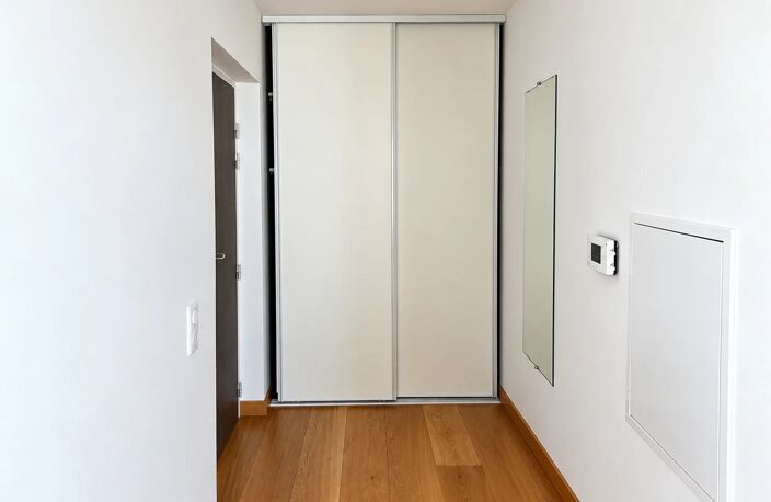 APPARTEMENT 53 M² AVEC TERRASSE ET PARKING — photo 2