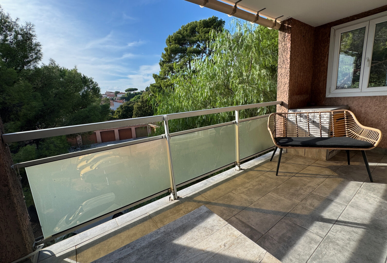 Toulon Brunet   Magnifique T4 rénové avec grande terrasse — photo 1