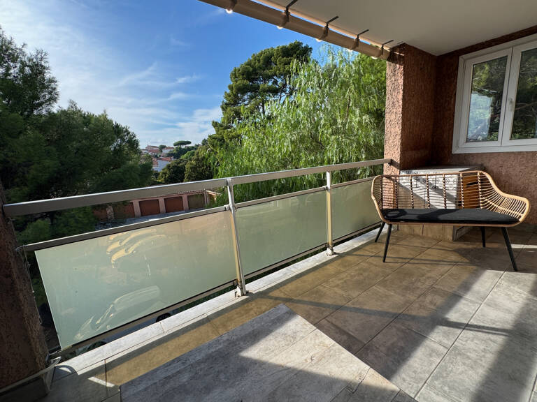 Toulon Brunet   Magnifique T4 rénové avec grande terrasse — photo 1