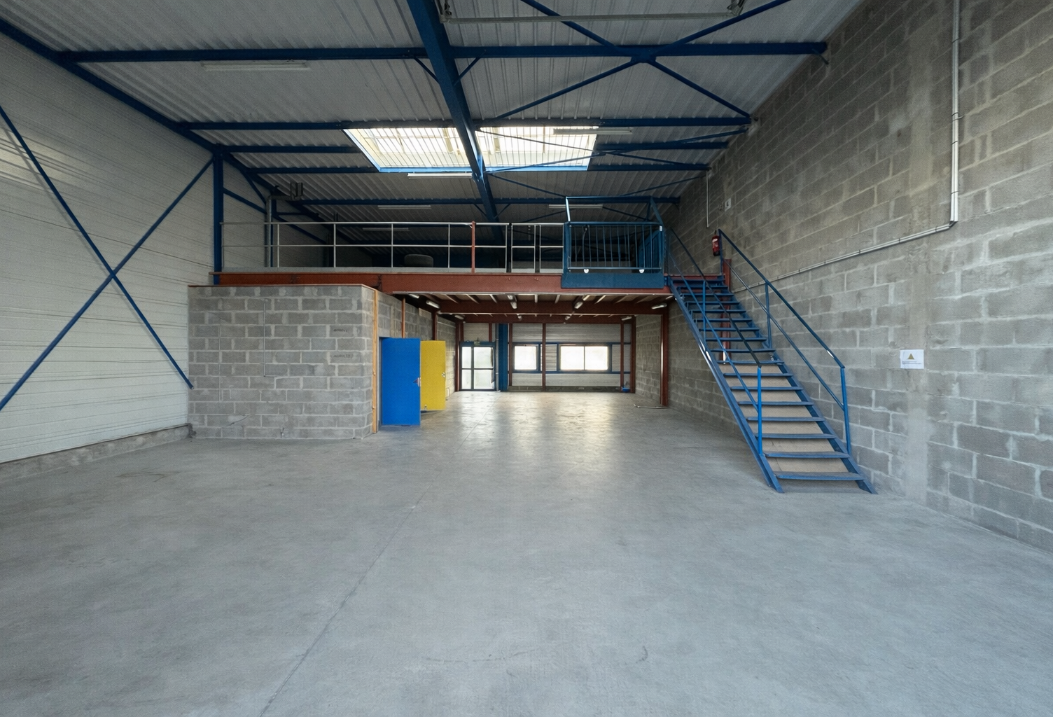 LOCAL D'ACTIVITE A LOUER BEAUCOUZE — photo 1
