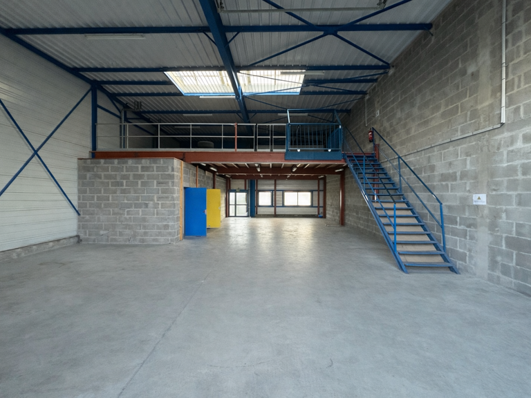 LOCAL D'ACTIVITE A LOUER BEAUCOUZE — photo 1