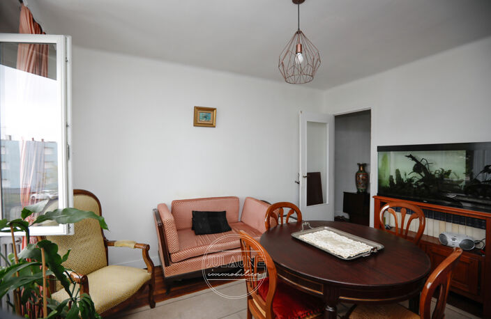 MAISON DE VILLE AVEC GARAGE   QUARTIER DU PETIT TREUIL — photo 4