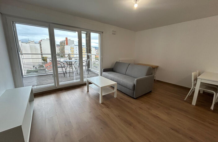 Dans résidence neuve superbe T2 meublé  avec terrasse et gar — photo 2