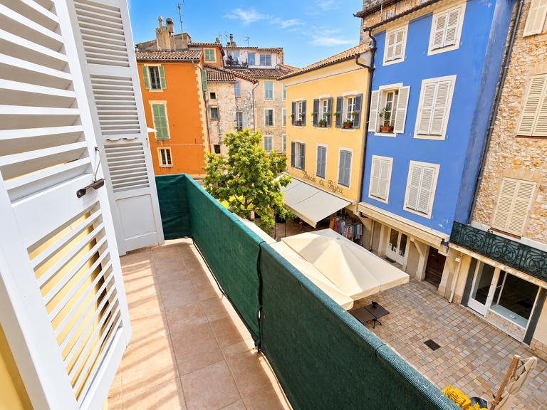 VENCE   VILLAGE   SUPERBE 3 PIÈCES   CHARME & AUTHENTICITÉ — photo 1