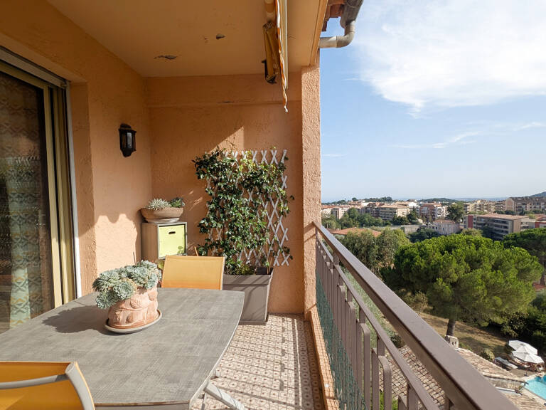 Magnifique 3P en dernier étage aux portes de VENCE — photo 1