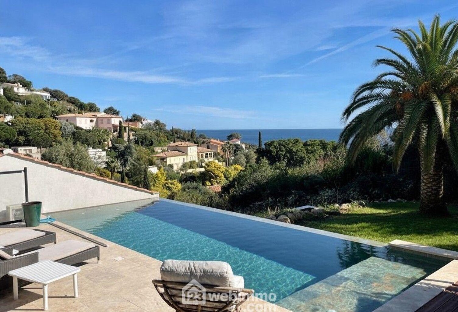 Villas - 160m² - Les Issambres, 83380 Roquebrune-sur-Argens, France — photo 1
