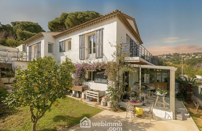 Villas - 160m² - Les Issambres, 83380 Roquebrune-sur-Argens, France — photo 3