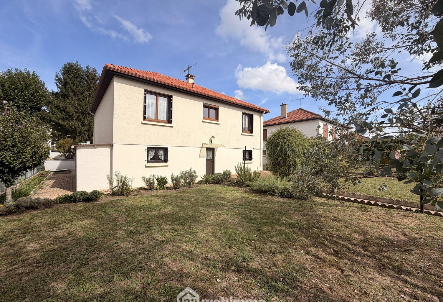 Maison - 90m² - Laon — photo 1