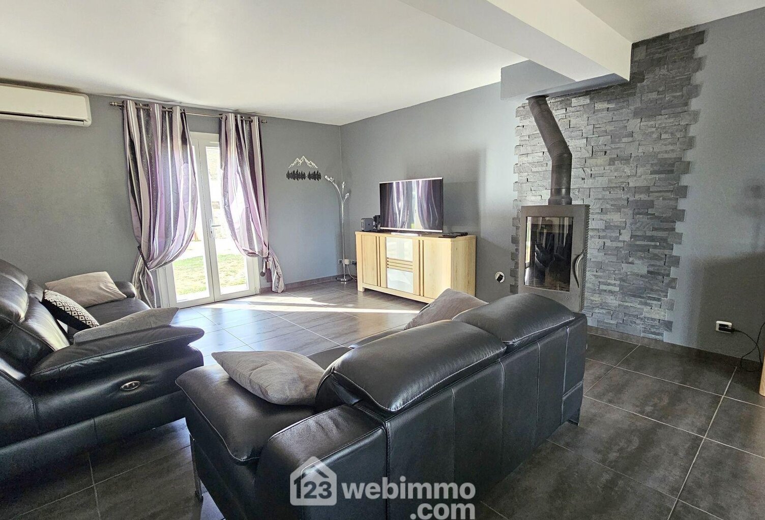 Maison - 127m² - Milly-la-Forêt — photo 1