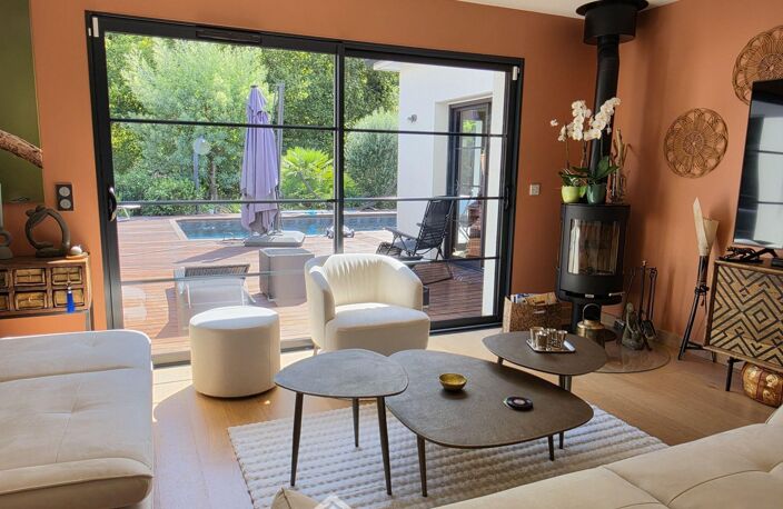 Maison - 197m² - Le Pian-Médoc — photo 3
