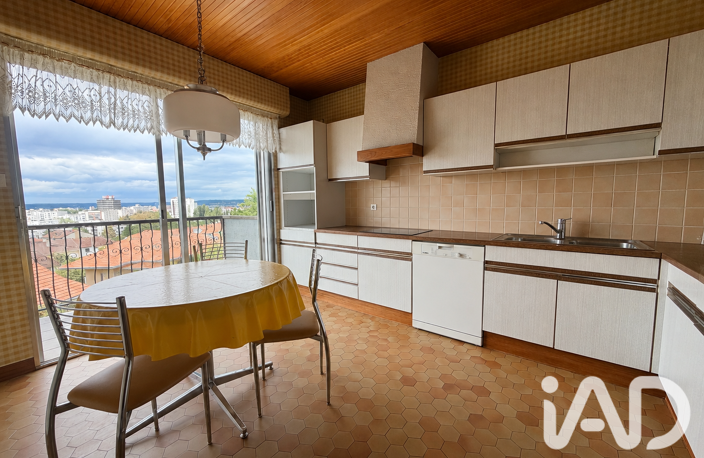 Vente Maison/villa 9 pièces — photo 2