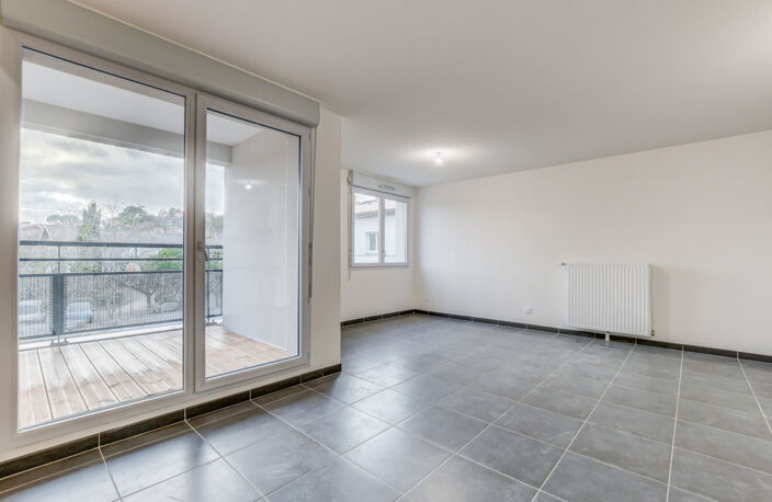 T2 duplex neuf, idéalement situé, avec balcon et parking — photo 3