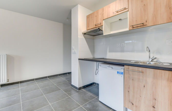 T2 duplex neuf, idéalement situé, avec balcon et parking — photo 4