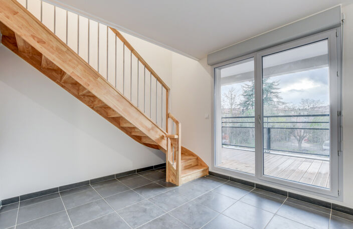T2 duplex neuf, idéalement situé, avec balcon et parking — photo 5