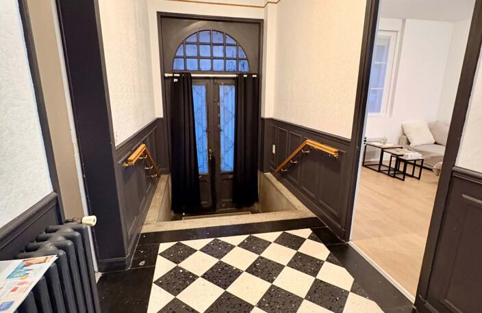 Vente Immeuble 120 m&sup2; — photo 2