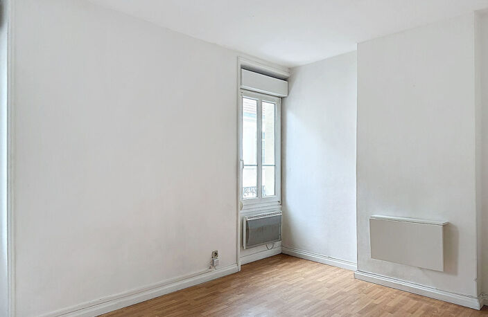 REIMS- HYPER CENTRE- — photo 2