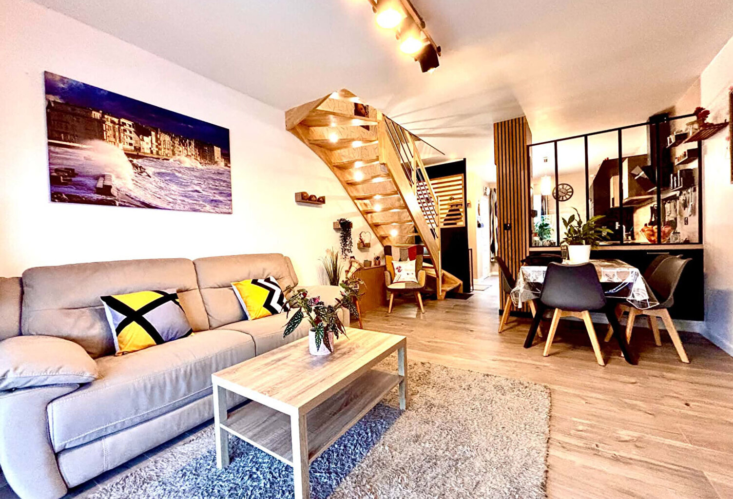 Maison jumelée, duplex rez de jardin, lumineux, 64 m2, Albens — photo 1