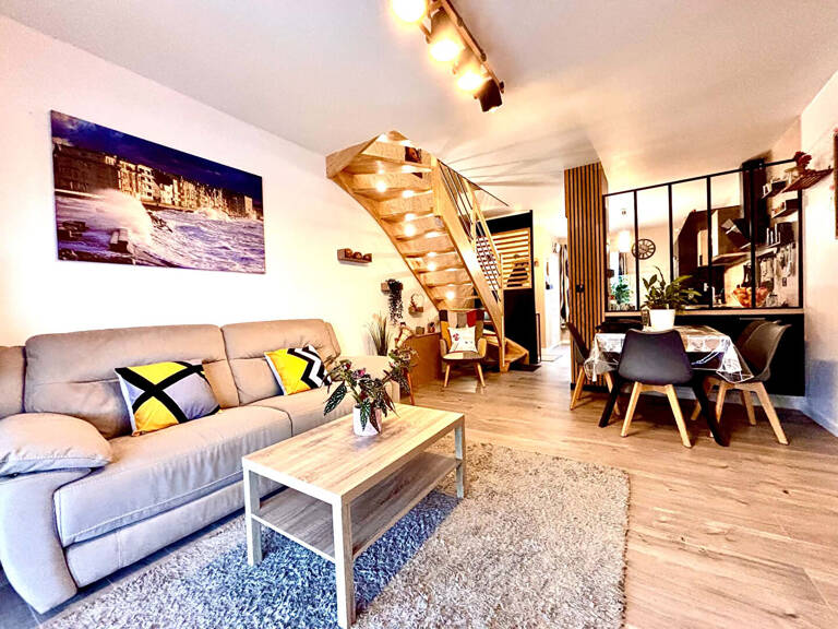 Maison jumelée, duplex rez de jardin, lumineux, 64 m2, Albens — photo 1