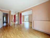 APPARTEMENT 4 PIÈCES AVEC VUE SUR LE LAC DE CRÉTEIL — photo 3