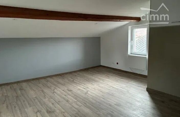 Maison divisée en appartements — photo 3