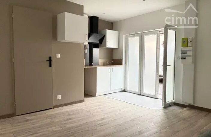Maison divisée en appartements — photo 5
