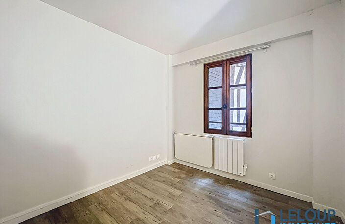 ROUEN - STUDIO DUPLEX - RUE EAU DE ROBEC — photo 4