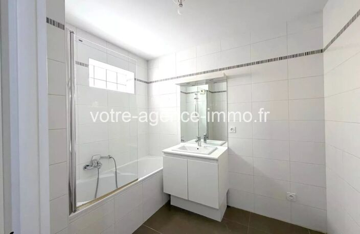 Rare, Nice cœur Libération très beau 2 pièces, terrasse — photo 2
