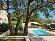 Villa type bastide  vendue meublée, Sh 192m² , terrain de 1150m² , piscine. — photo 2