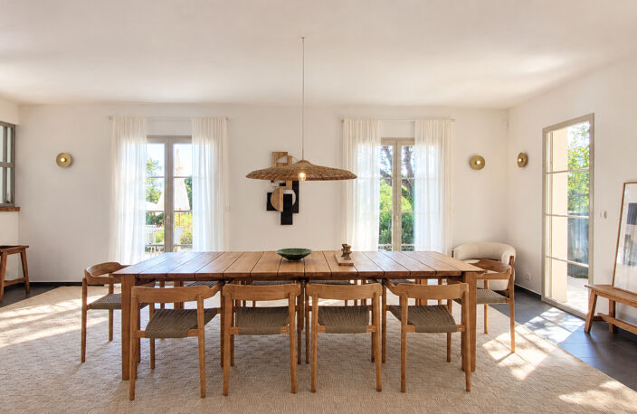Villa type bastide  vendue meublée, Sh 192m² , terrain de 1150m² , piscine. — photo 4