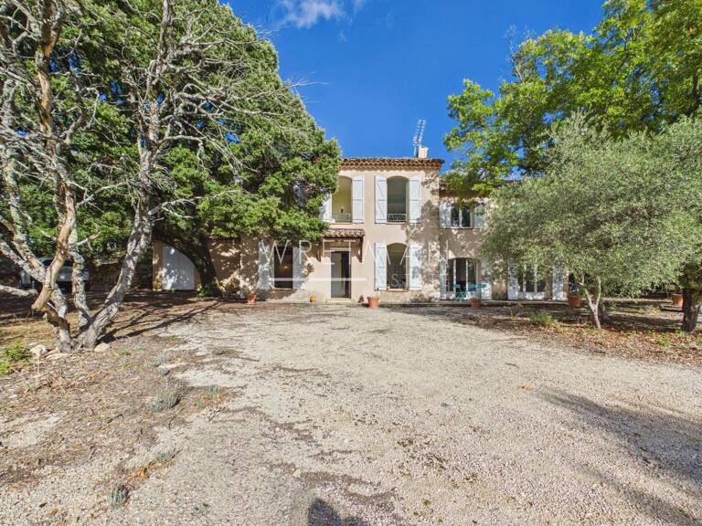 Bastide provençale à Baudinard-sur-Verdon — photo 1