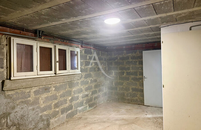 ROCHEFORT : Maison familiale 4 chambres avec jardin, garage et fort potentiel — photo 4