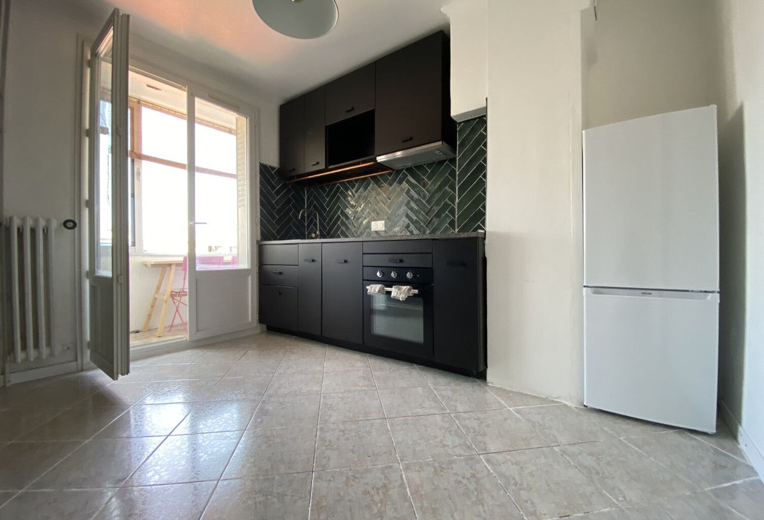 Appartement Marseille 13005 - T3 meublé et lumineux de 77.5m² — photo 1