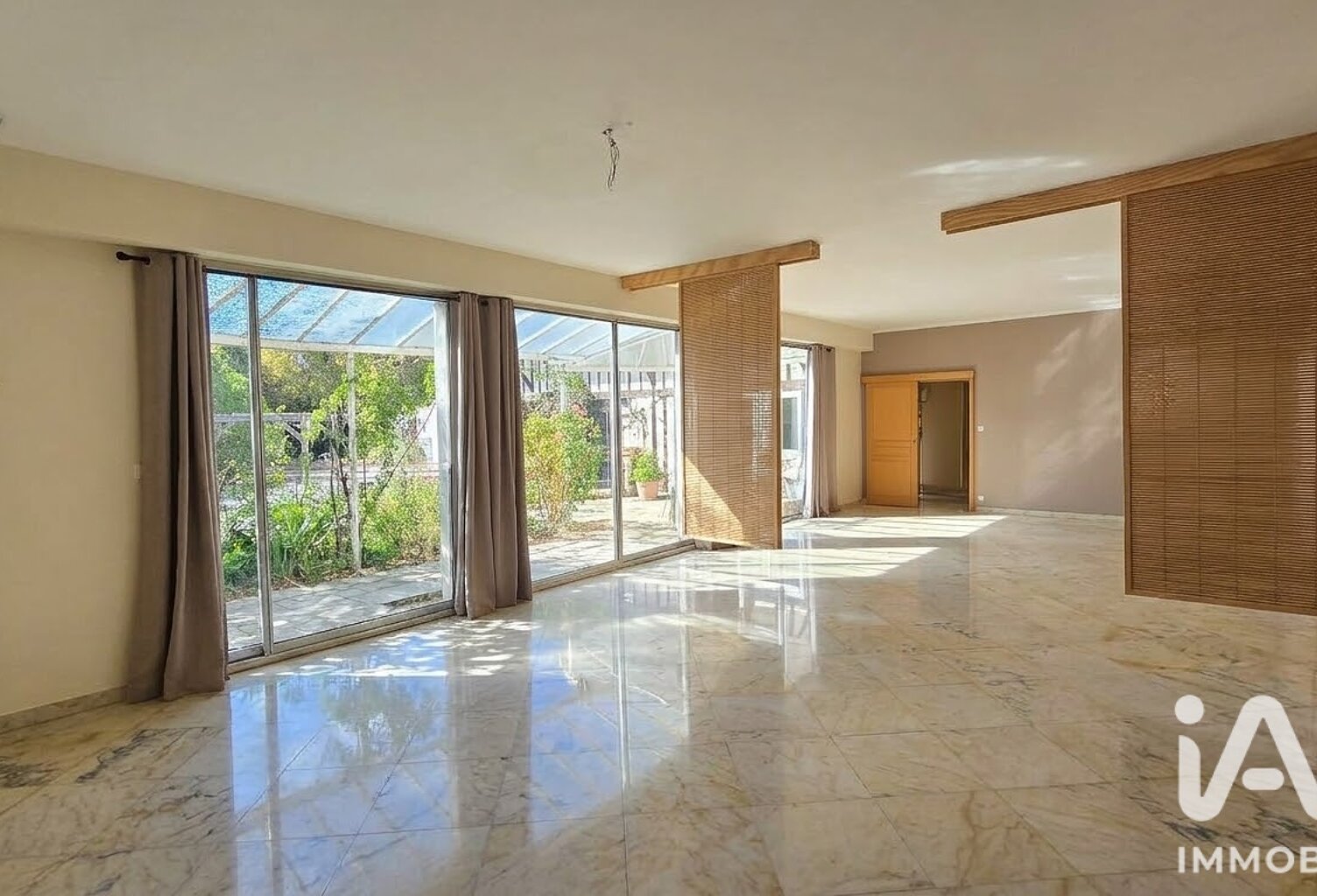 Vente Maison/villa 10 pièces — photo 1