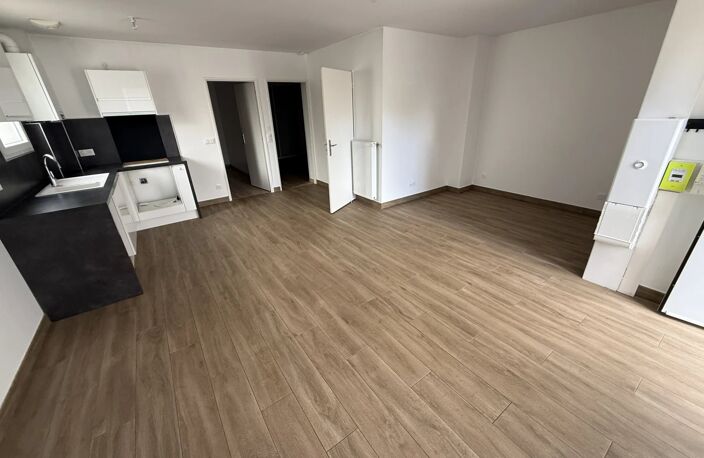 xclusivité GUY HOQUET  DE MORET : Bel appartement de 58 m2 au RDC d'un immeuble construit en 2021 avec son jardin clos — photo 2