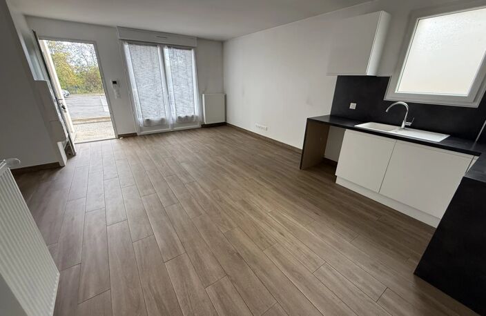 xclusivité GUY HOQUET  DE MORET : Bel appartement de 58 m2 au RDC d'un immeuble construit en 2021 avec son jardin clos — photo 3