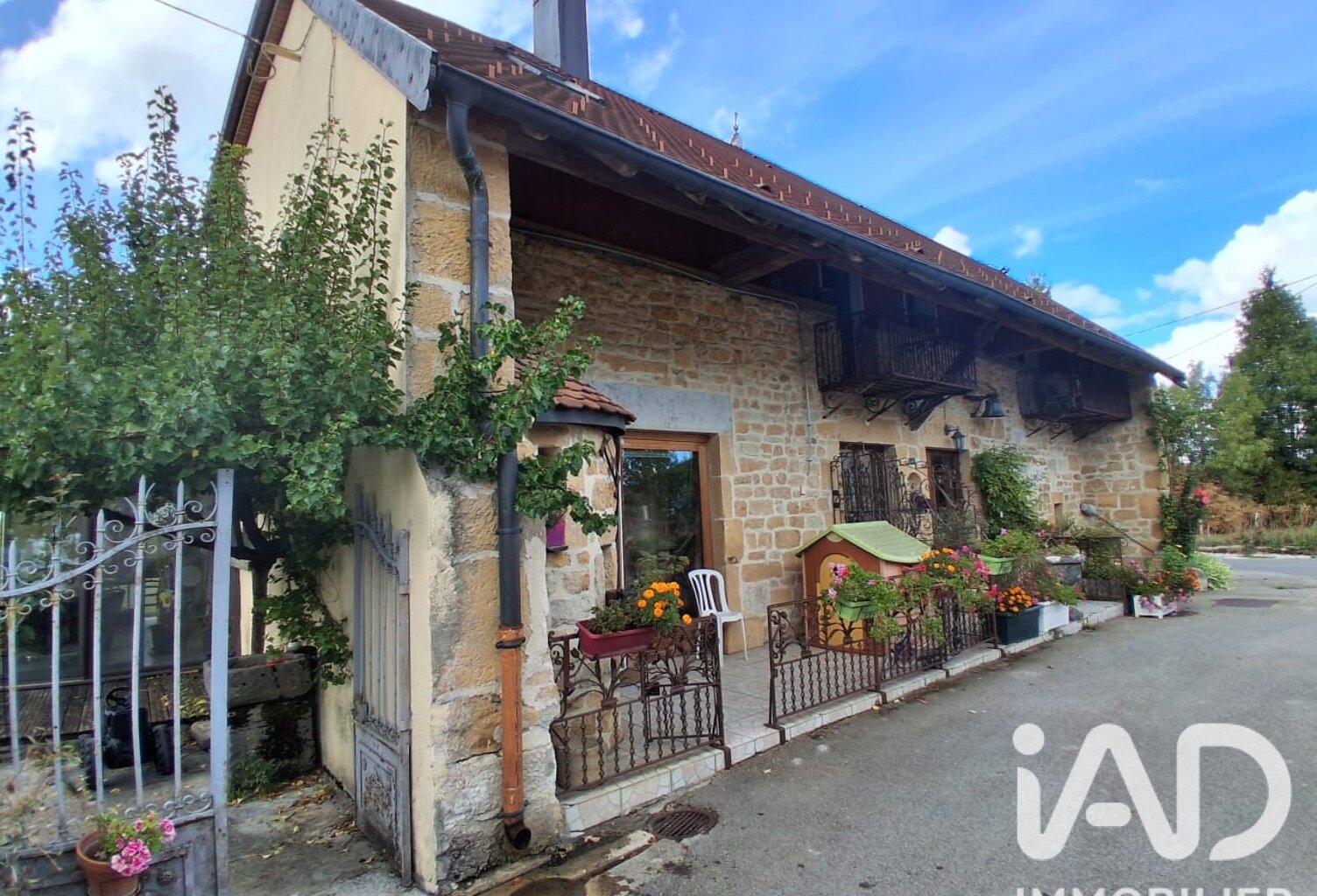 Vente Maison de village 9 pièces — photo 1