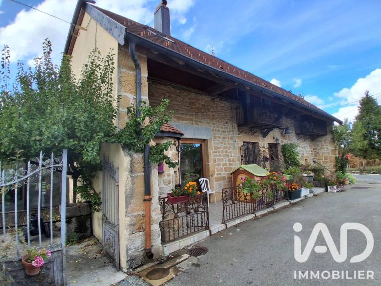 Vente Maison de village 9 pièces — photo 1
