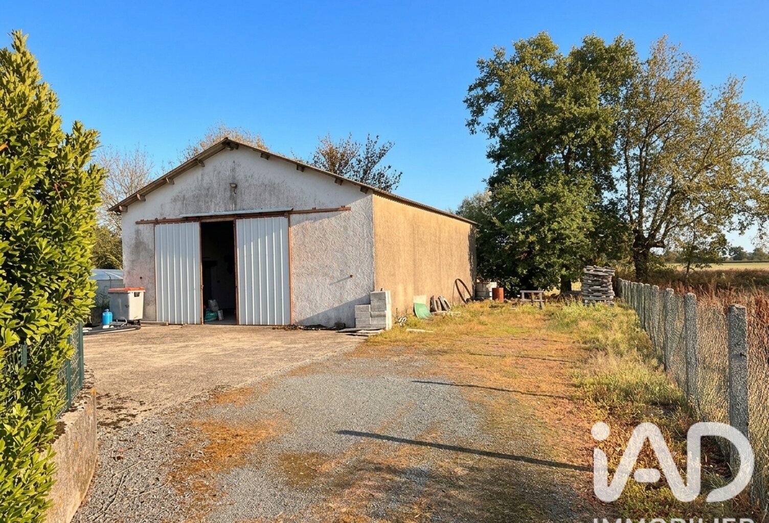 Vente Surface diverse 832 m&sup2; — photo 1