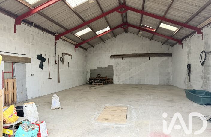 Vente Surface diverse 832 m&sup2; — photo 2