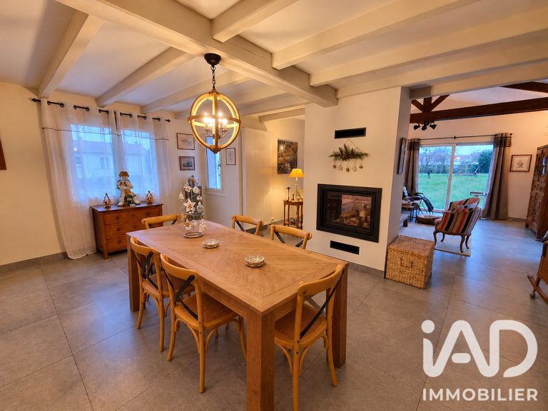 Vente Maison/villa 8 pièces — photo 1