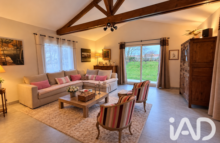 Vente Maison/villa 8 pièces — photo 2