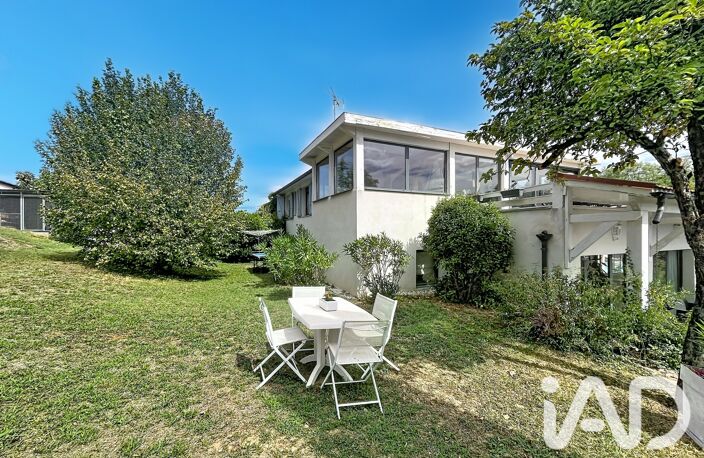 Vente Maison traditionnelle 7 pièces — photo 2