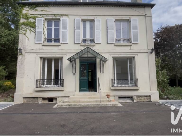 Location Maison/villa 8 pièces — photo 1