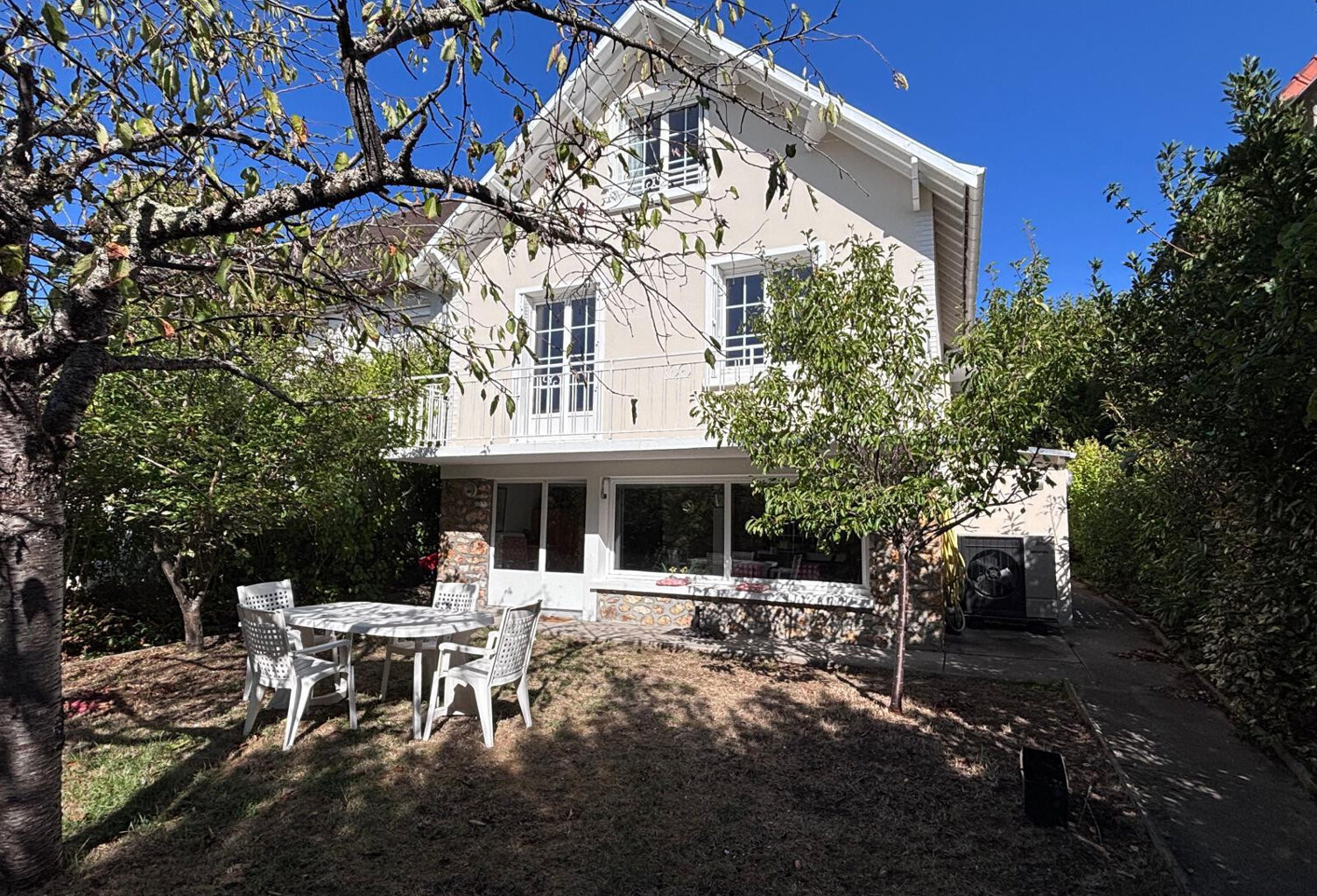 Maison 7 pièces — photo 1